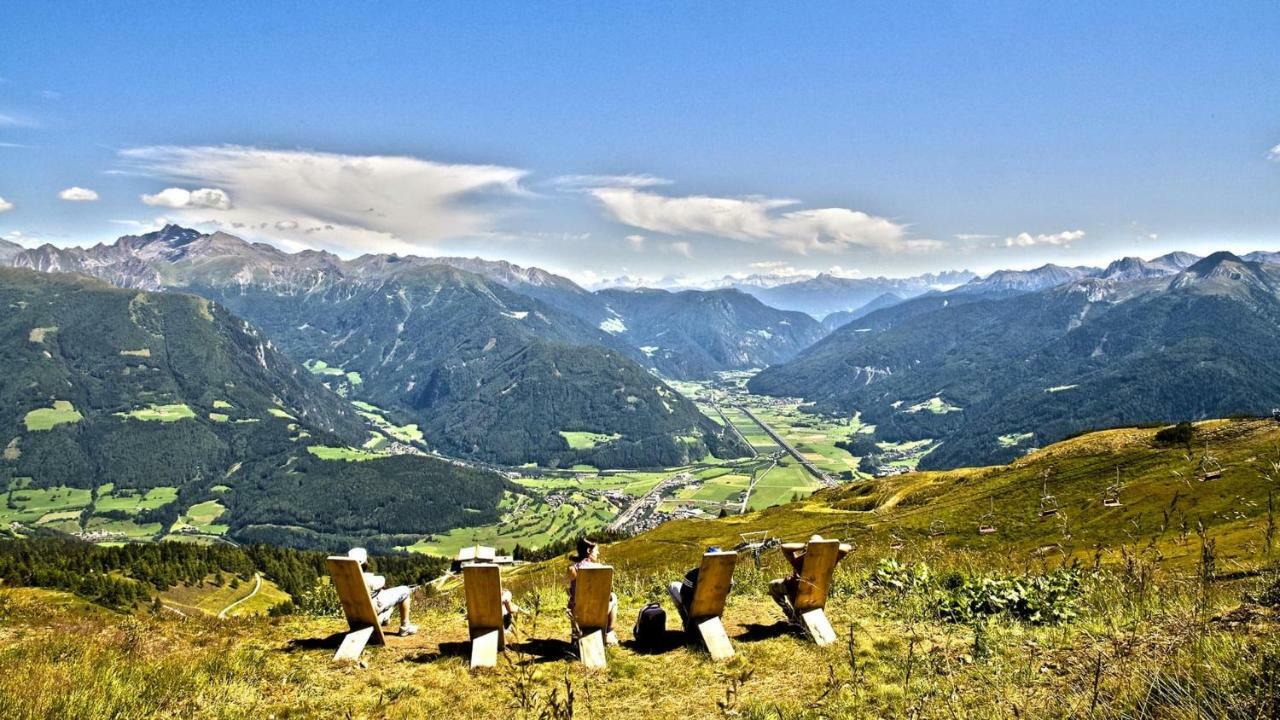 Historic Guesthouse Bircher B&B Apartments Near Sterzing Campo di Trens Exterior photo